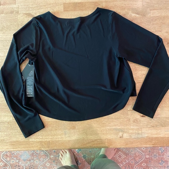 Sympli Shorty top - Picture 4 of 7